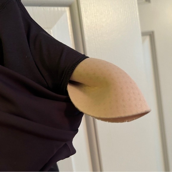 Lululemon Twist Around Tank 10 Boysenberry - Picture 8 of 8